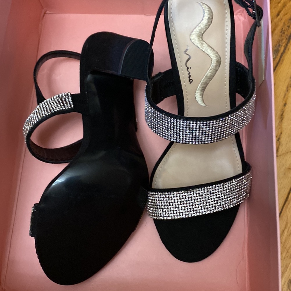 Shoes - Picture 5 of 6